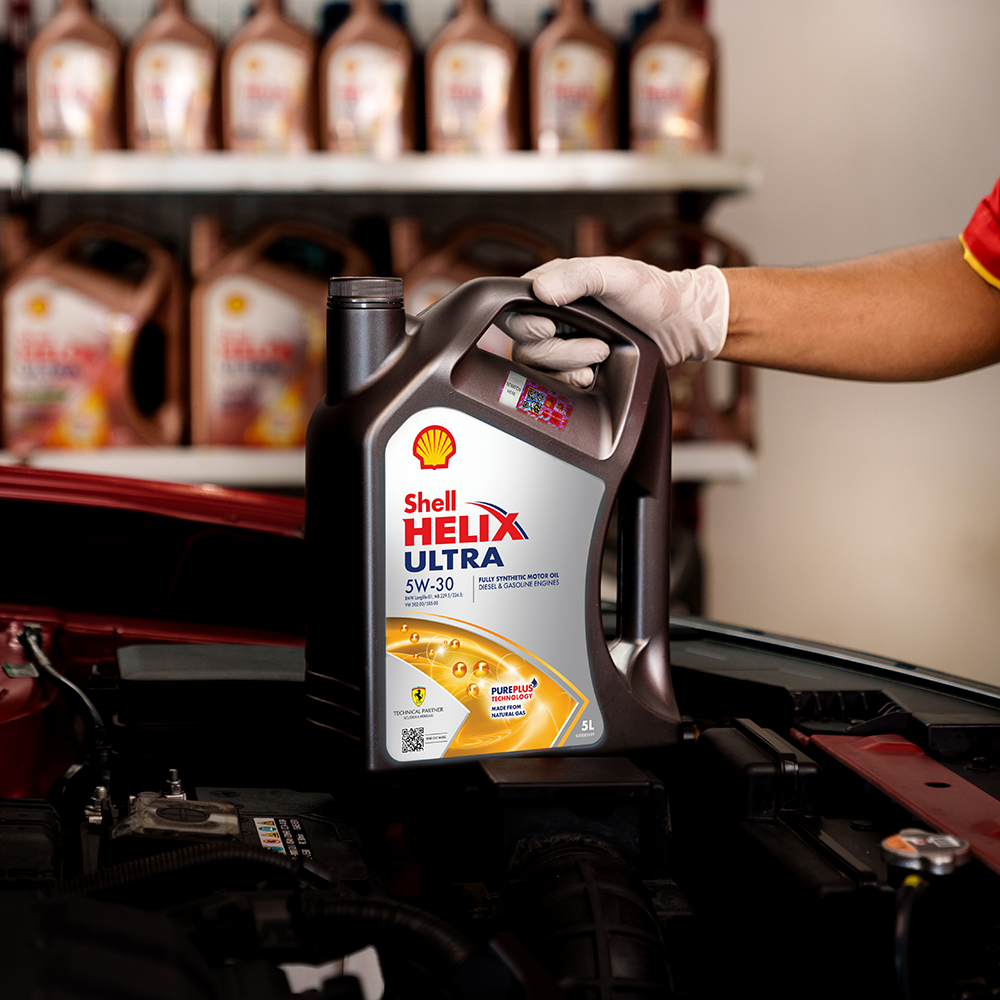 Моторна олива Shell Helix Ultra 5W-30